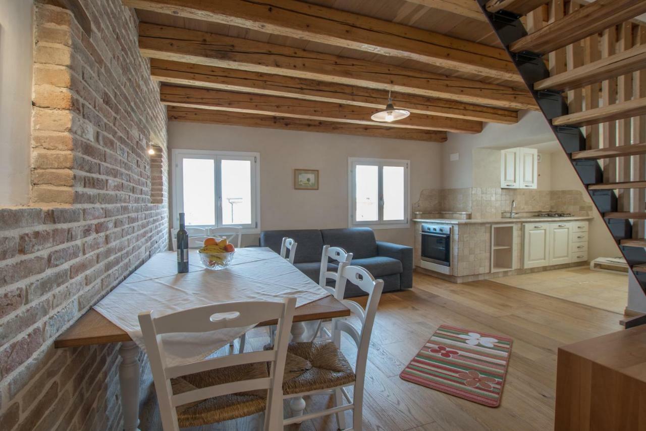 Lana House With Apartments Petrovija المظهر الخارجي الصورة