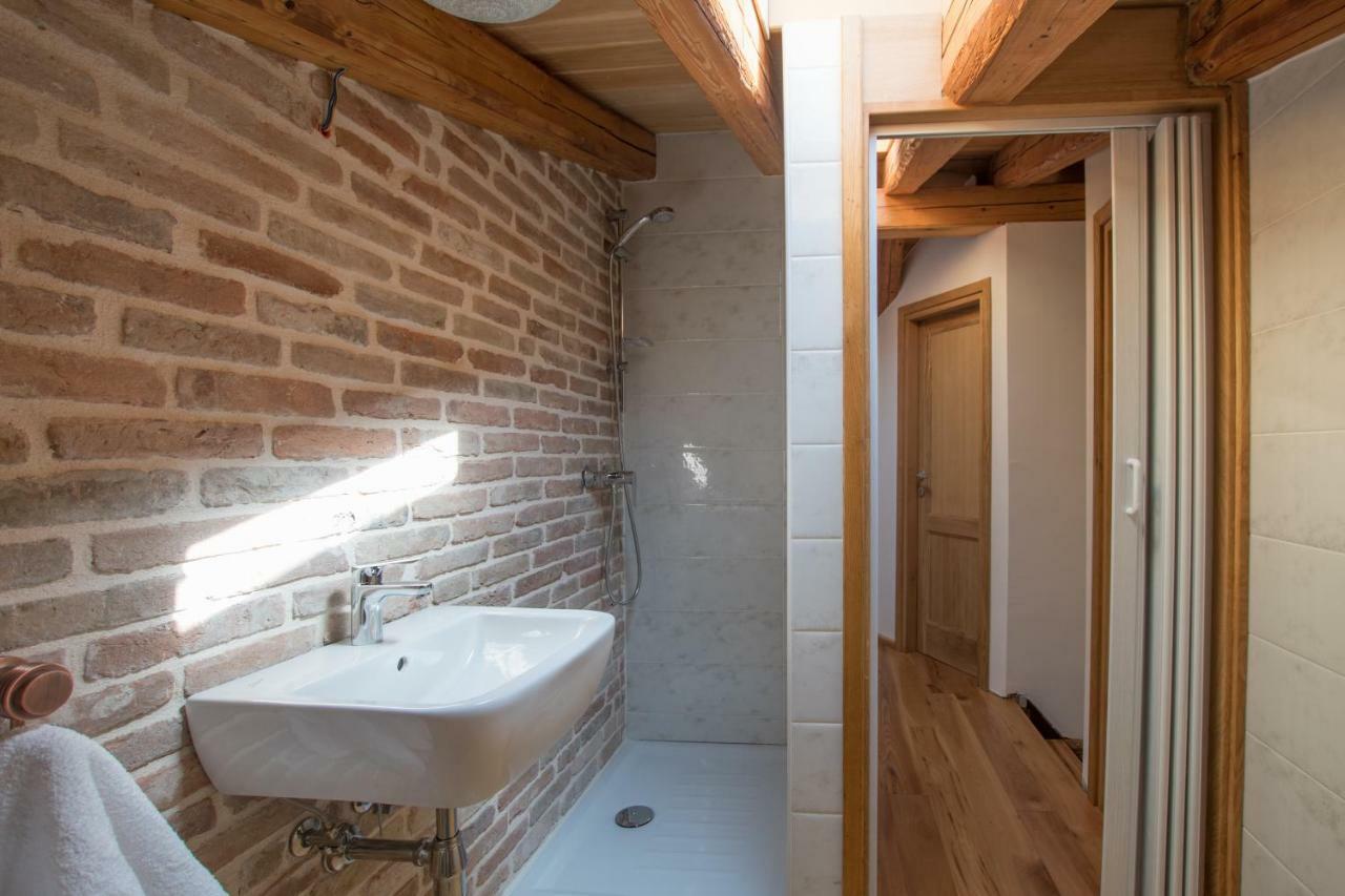 Lana House With Apartments Petrovija المظهر الخارجي الصورة