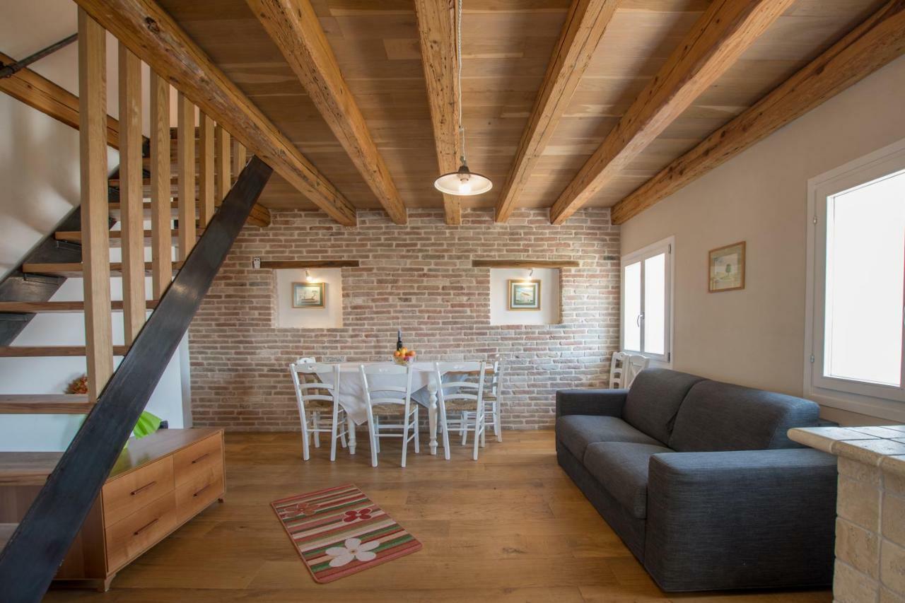 Lana House With Apartments Petrovija المظهر الخارجي الصورة