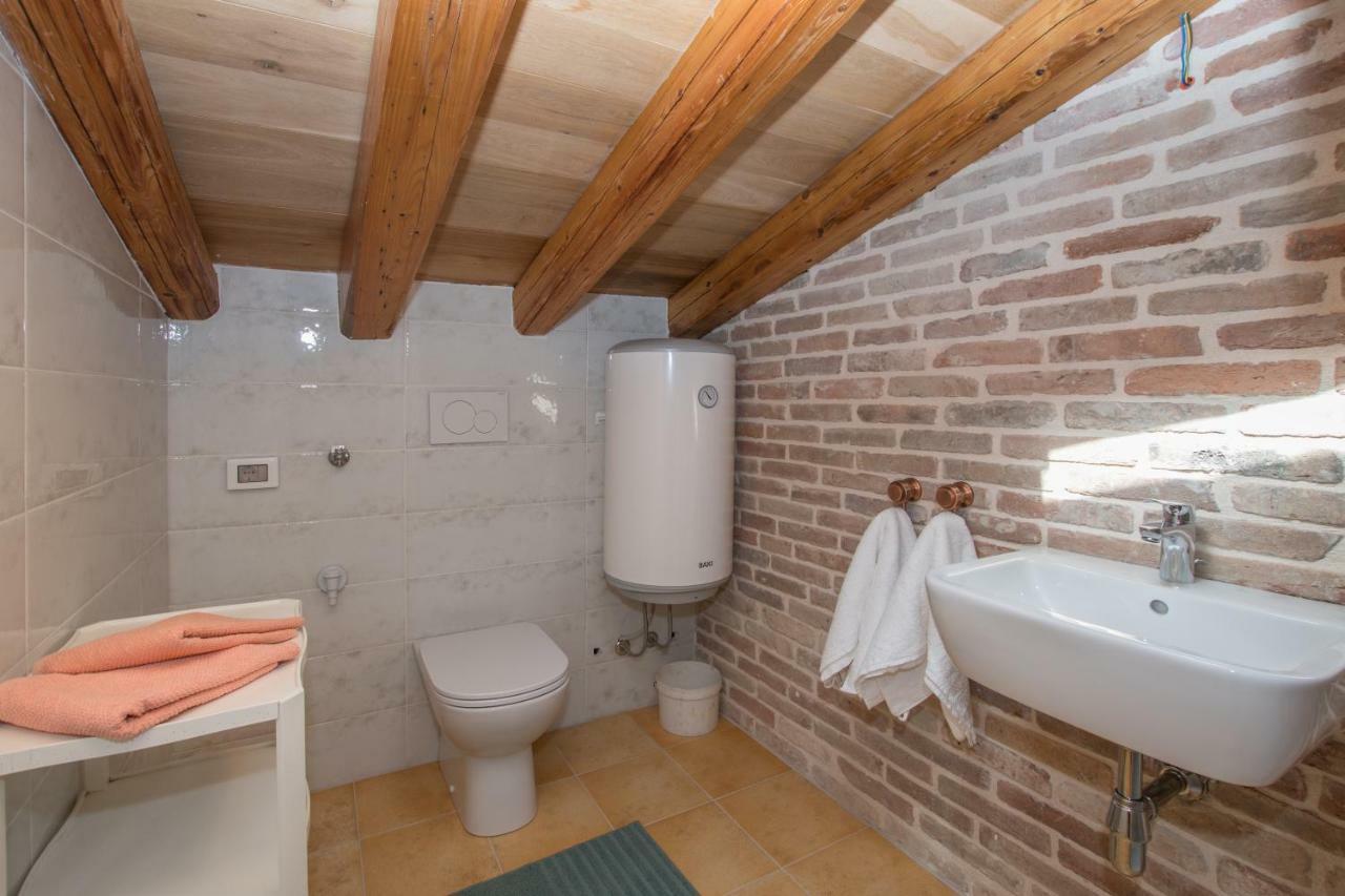 Lana House With Apartments Petrovija المظهر الخارجي الصورة
